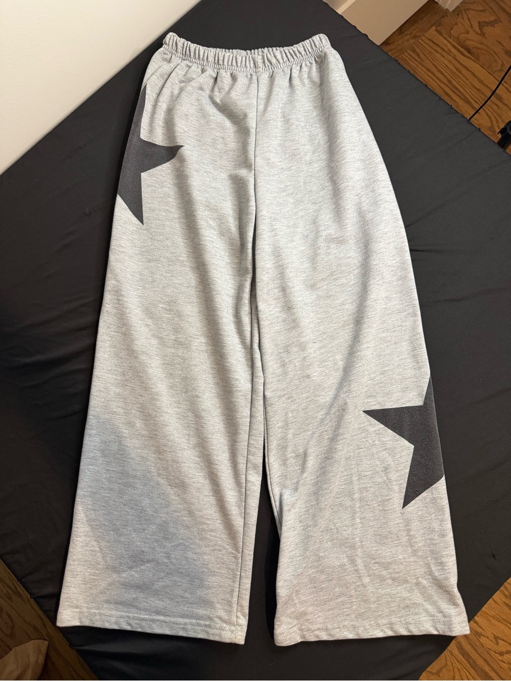 Amazon Kids Wide-Leg Star Sweatpants - Light Gray